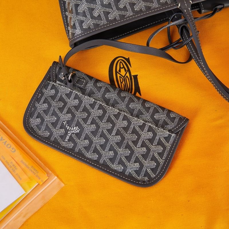 Goyard Shopping Bags